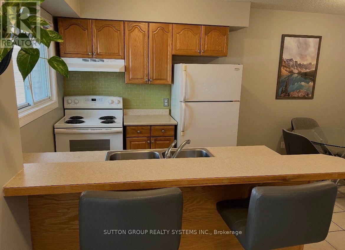 MLS® listing #30141646 for sale located at 19 - 211 VERONICA DRIVE