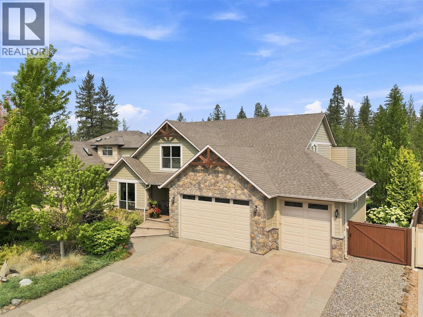 MLS® listing #30141953 for sale located at 2020 PINEGRASS Court