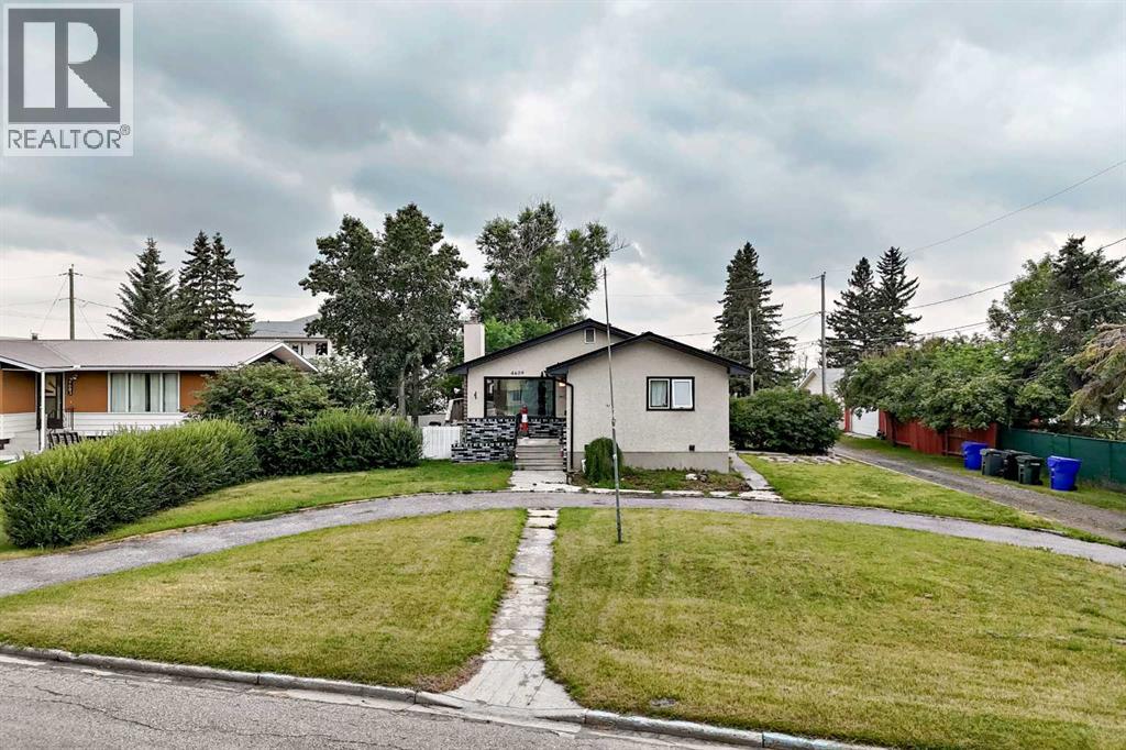 MLS® listing #30142438 for sale located at 4609 52 Street