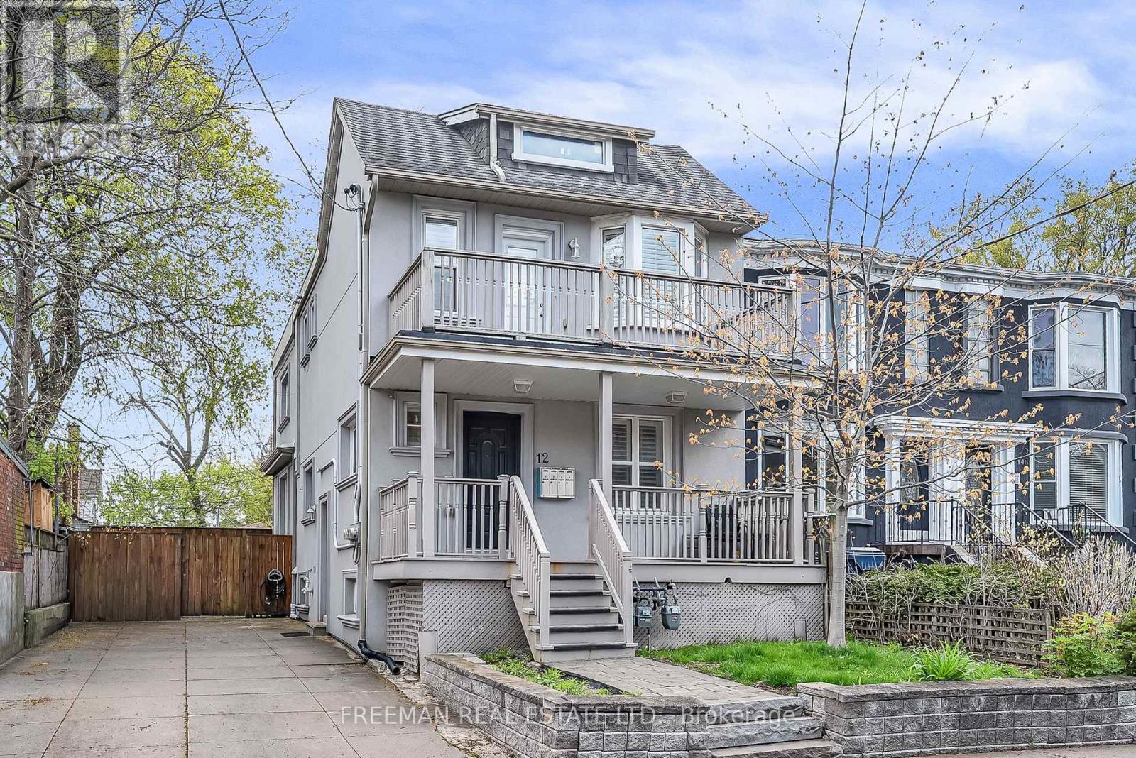 MLS® listing #30142460 for sale located at 12 ARLINGTON AVENUE