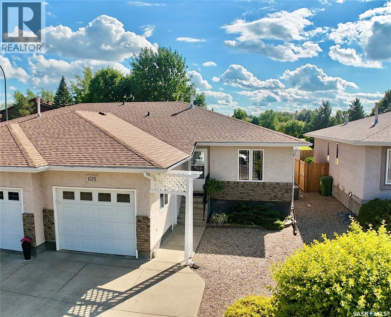 MLS® listing #30143481 for sale located at 105 Russell DRIVE