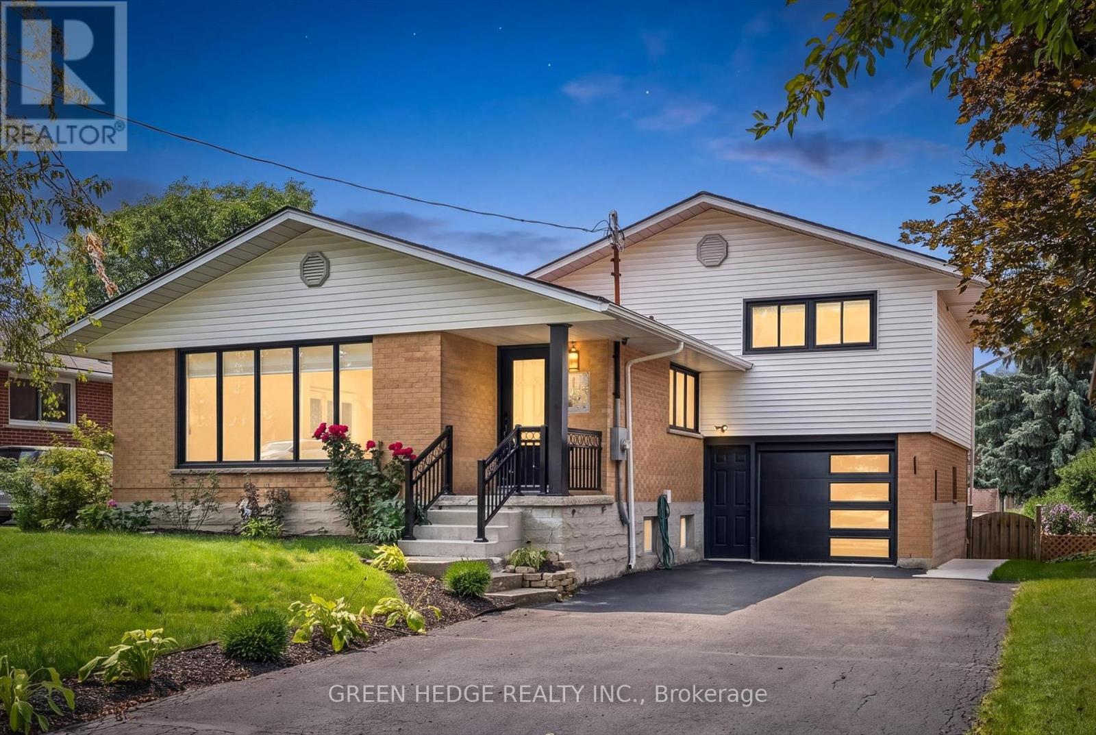 MLS® listing #30144749 for sale located at 385 VILLAGE CRESCENT