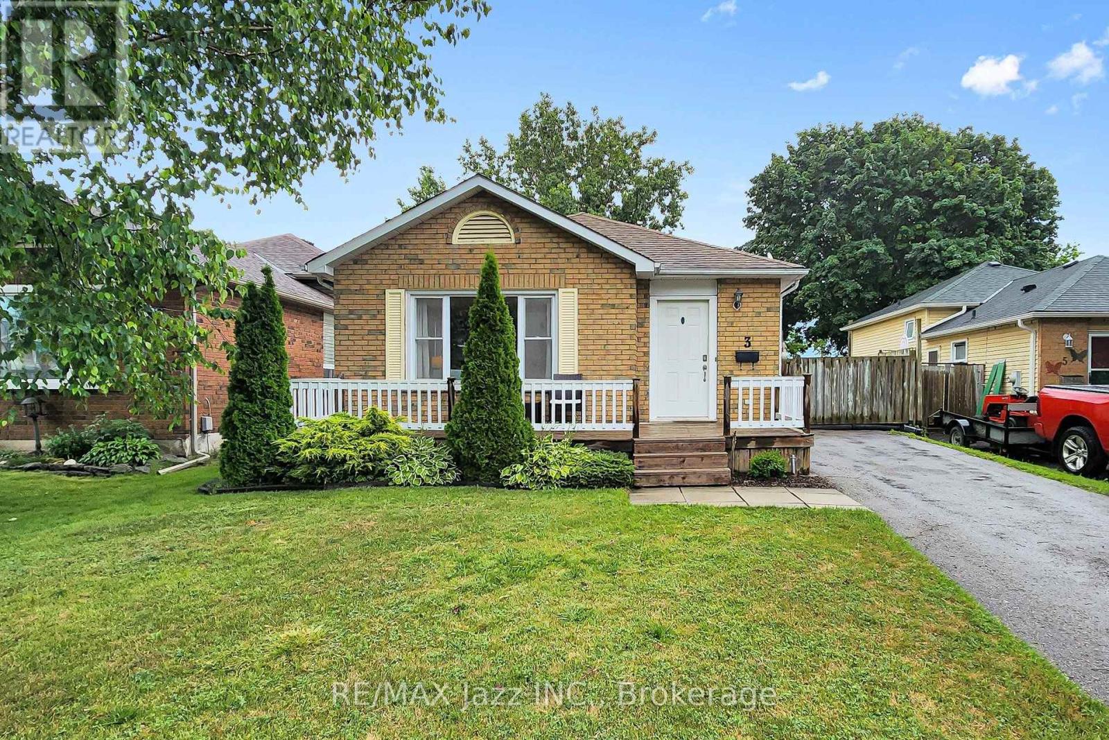 MLS® listing #30144795 for sale located at 3 POCHON AVENUE