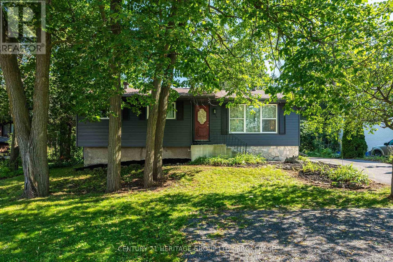 MLS® listing #30144915 for sale located at 925 WOODBINE ROAD