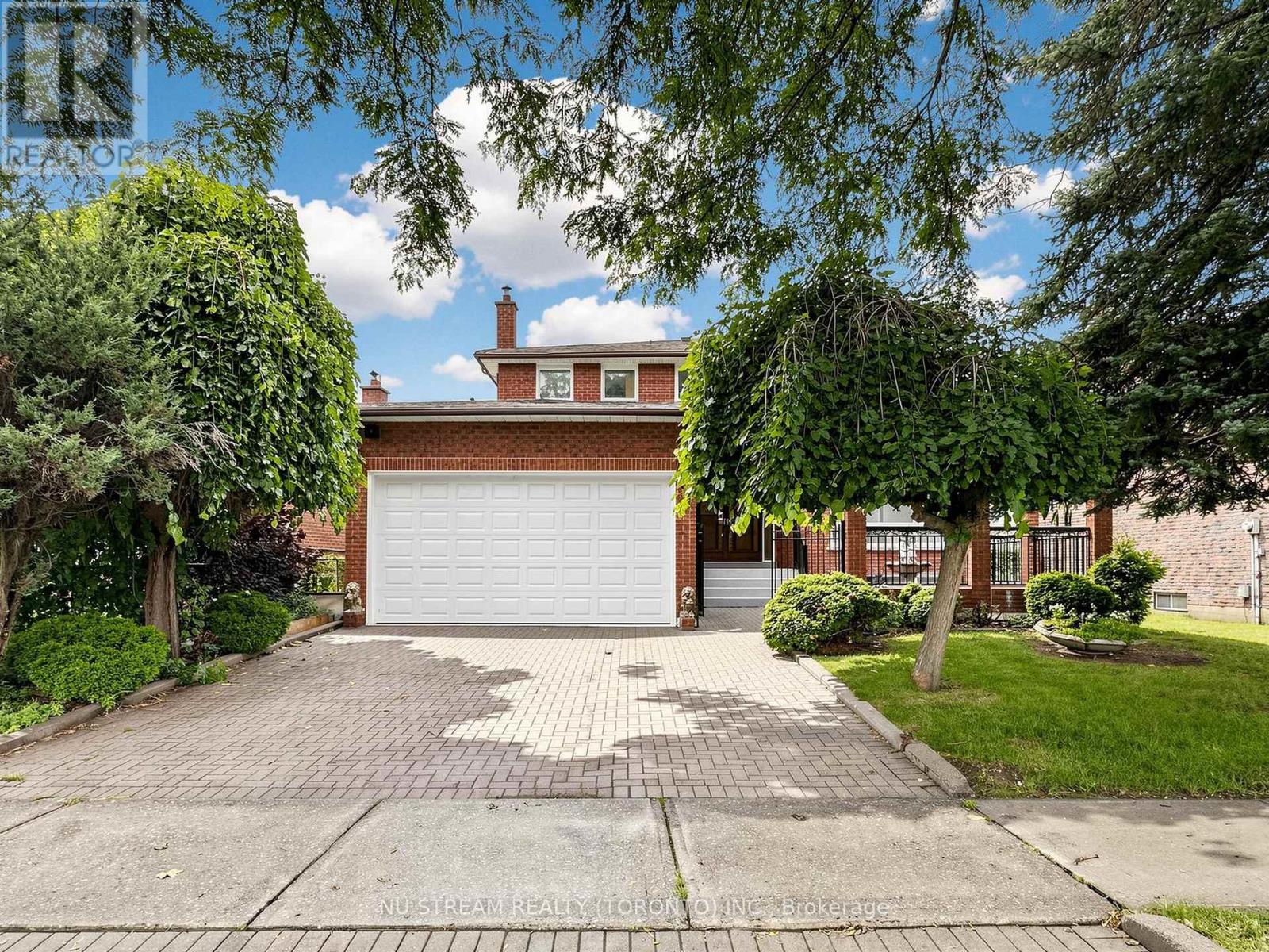 MLS® listing #30145723 for sale located at 117 AMBERCROFT BOULEVARD N