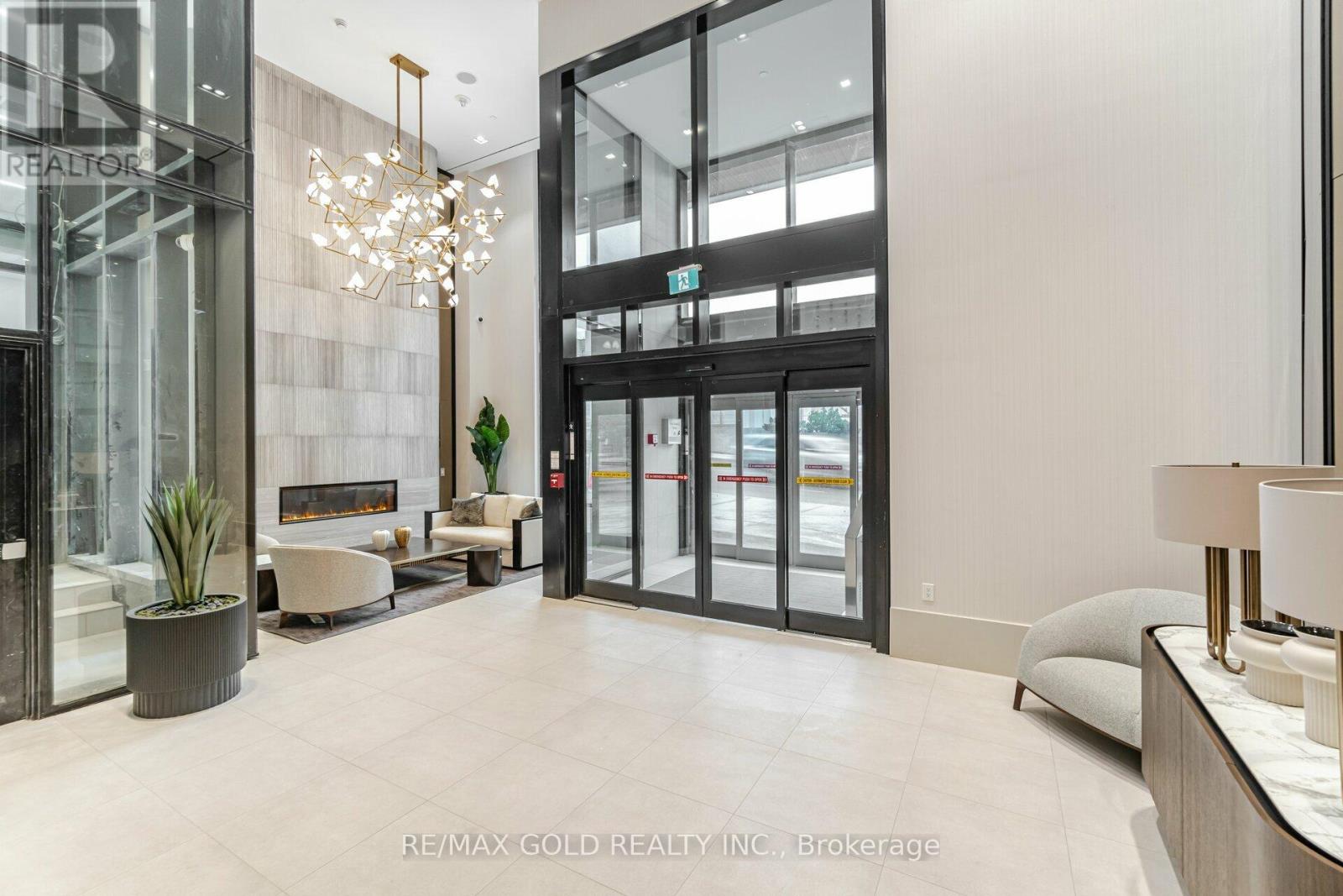 MLS® listing #30146118 for sale located at 216 - 2020 BATHURST STREET