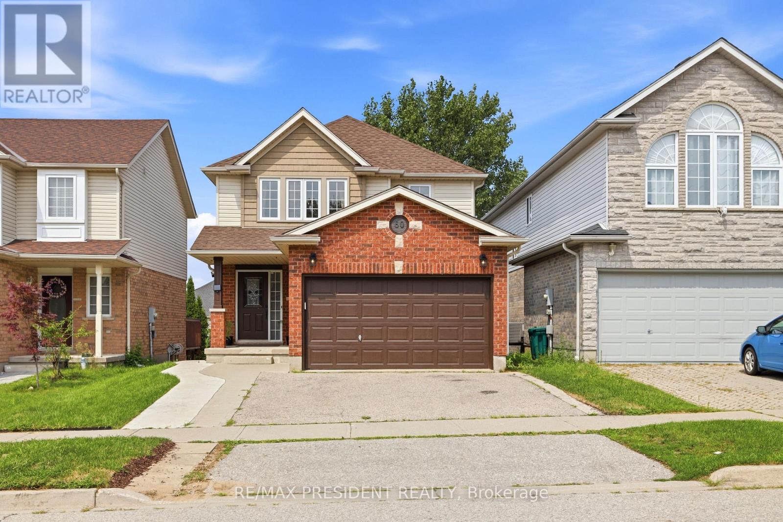 MLS® listing #30146287 for sale located at 60 STEEPLERIDGE STREET