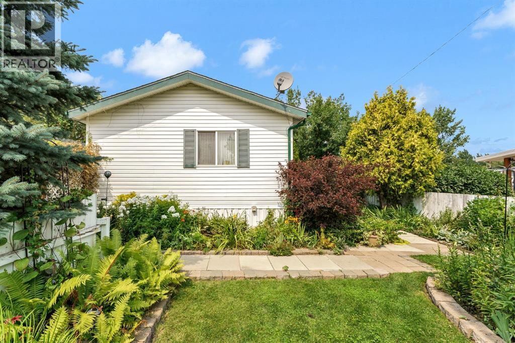 MLS® listing #30146404 for sale located at 138 FOSTER