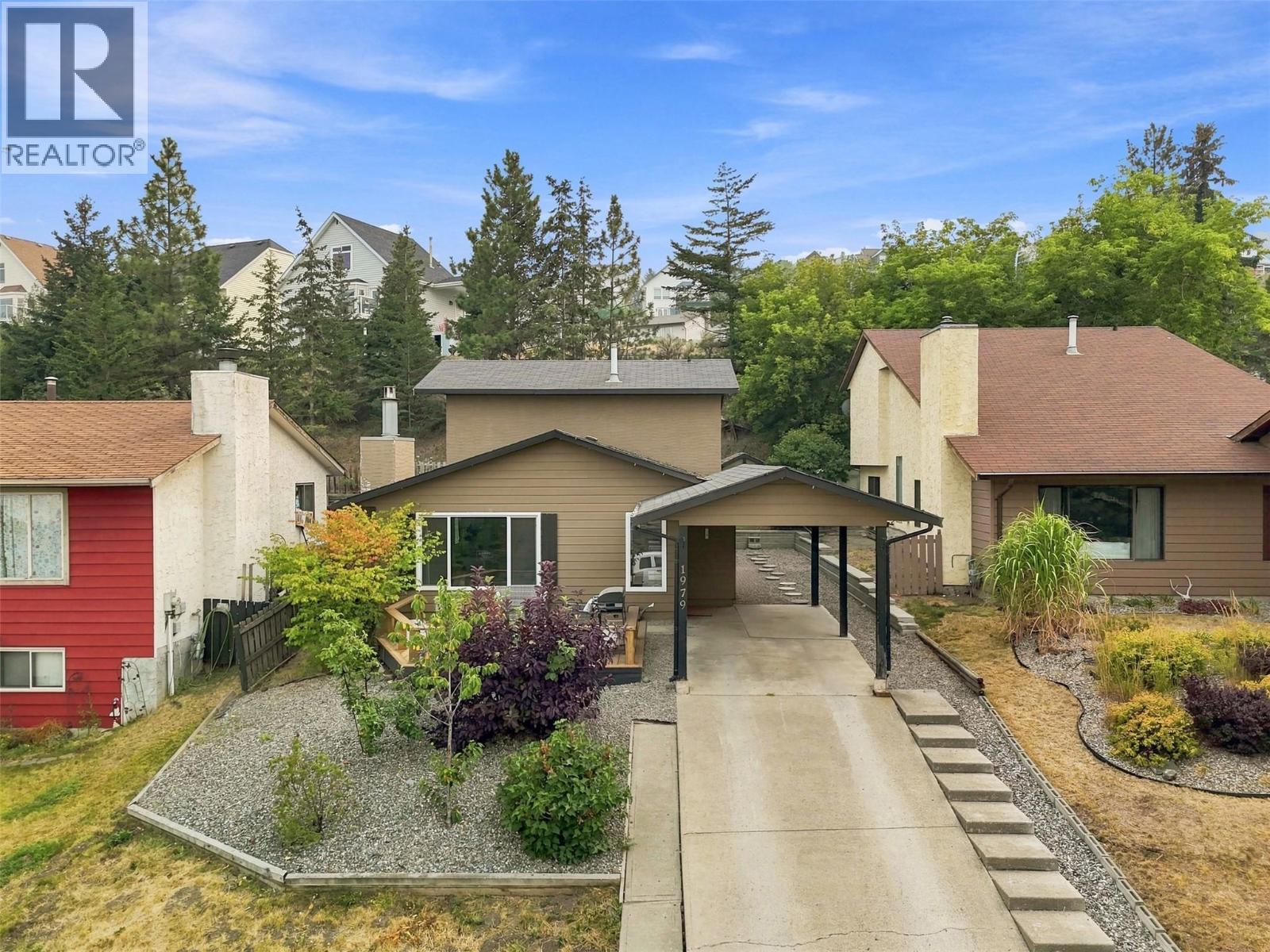 MLS® listing #30146418 for sale located at 1979 HARRISON Way