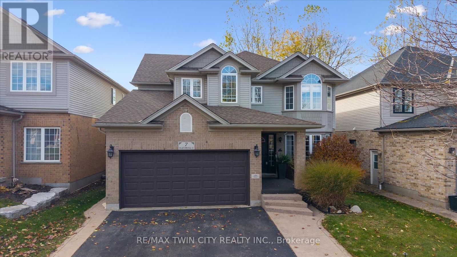 MLS® listing #30146531 for sale located at 7 HEARTHBRIDGE STREET