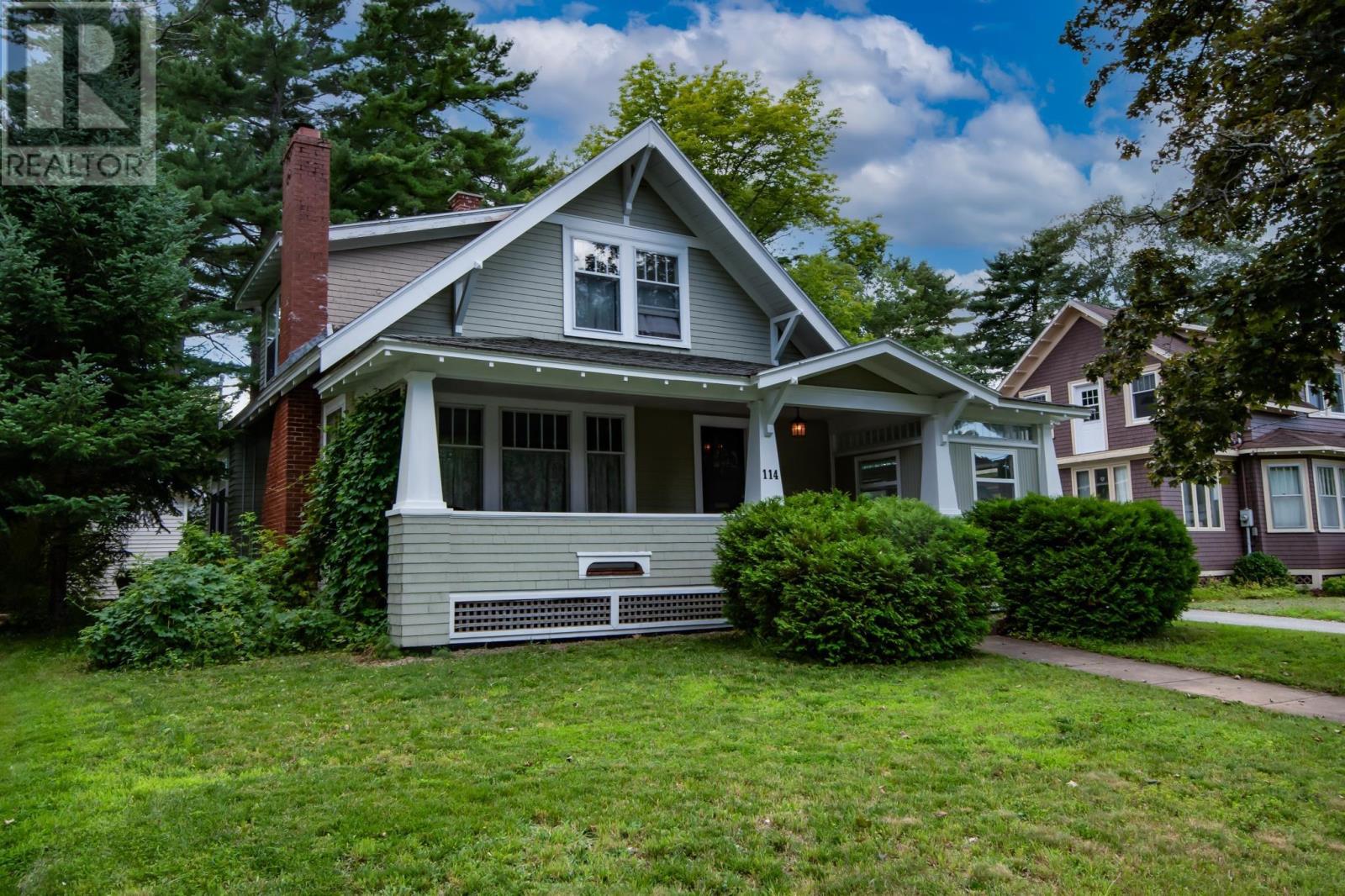 MLS® listing #30146644 for sale located at 114 Alexandra Avenue