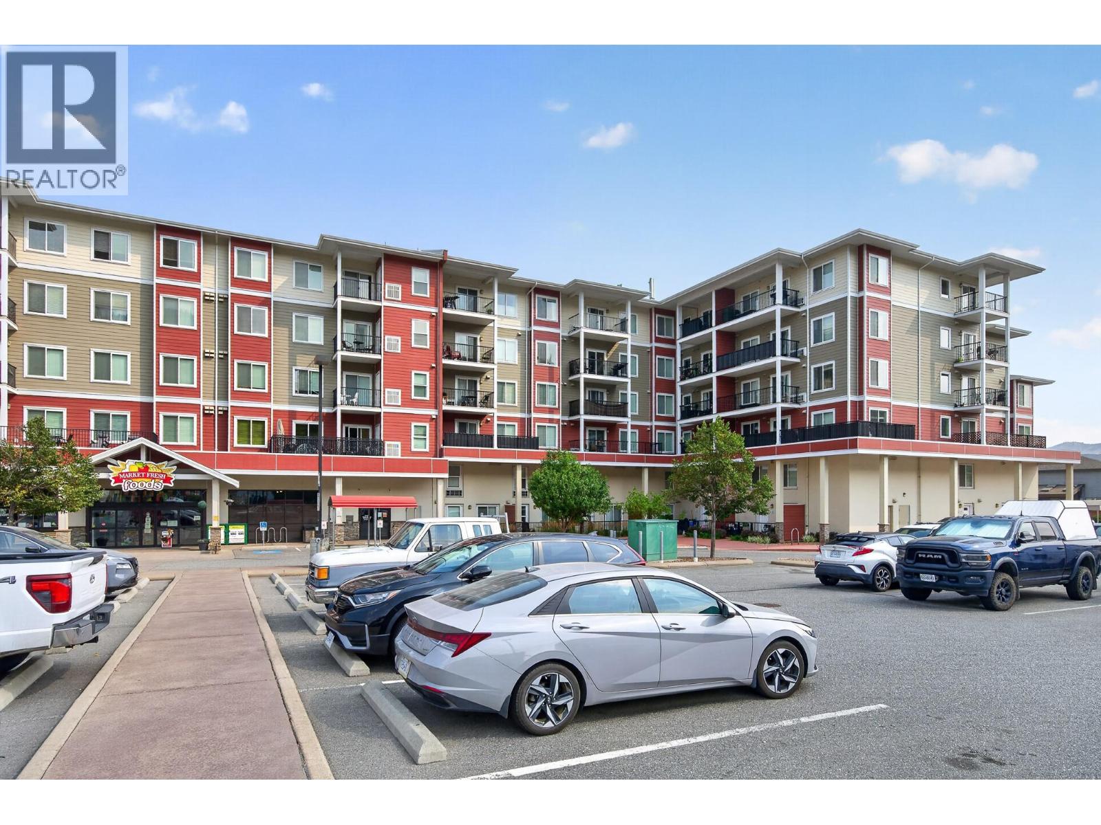 MLS® listing #30147033 for sale located at 5170 Dallas Drive Unit# 322