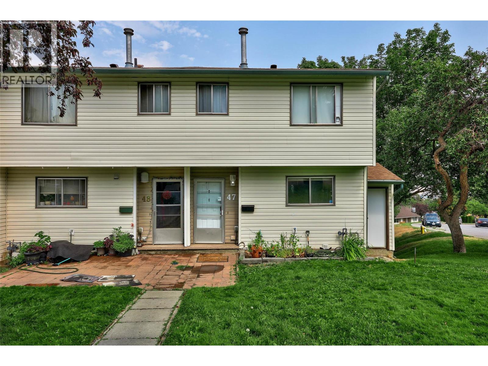 MLS® listing #30147441 for sale located at 580 DALGLEISH Drive Unit# 47