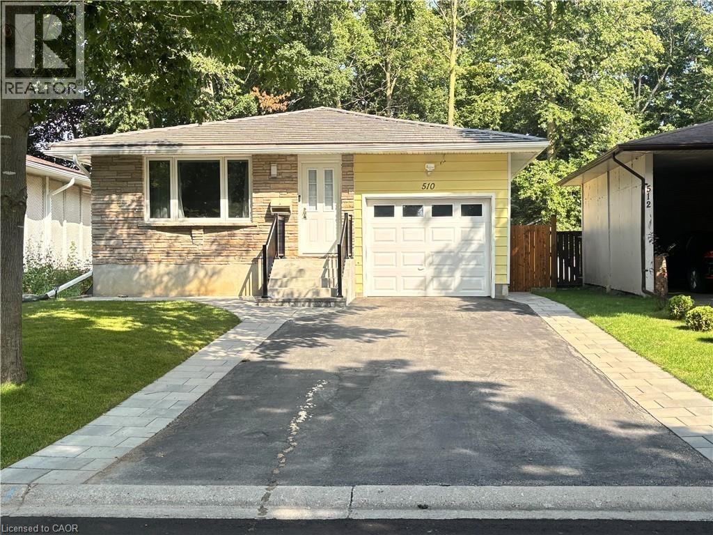 MLS® listing #30148095 for sale located at 510 OAKRIDGE Place