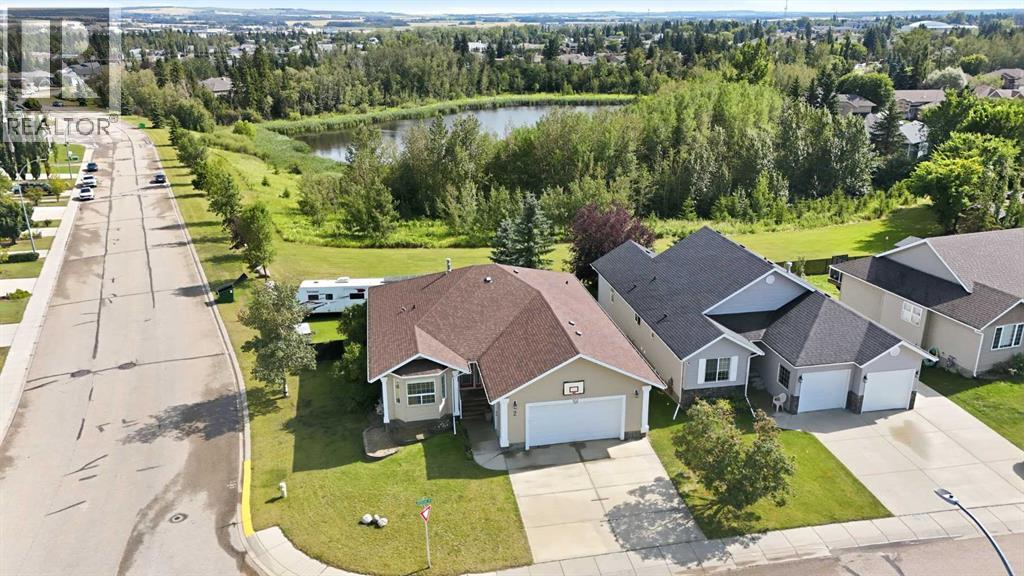 MLS® listing #30148208 for sale located at 2 Estella Crescent