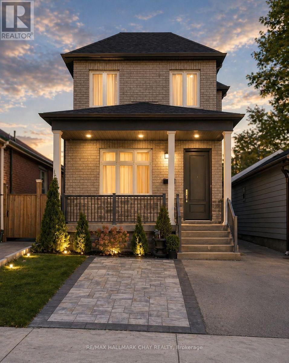 MLS® listing #30148650 for sale located at 611 NORTHCLIFFE BOULEVARD
