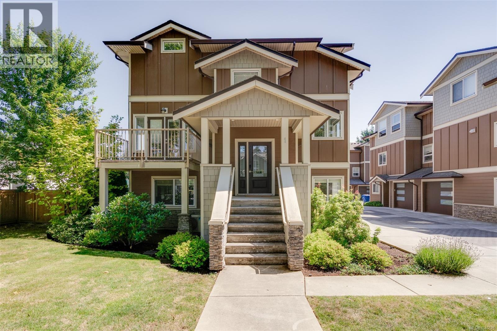 MLS® listing #30148657 for sale located at 1 2923 Shelbourne St
