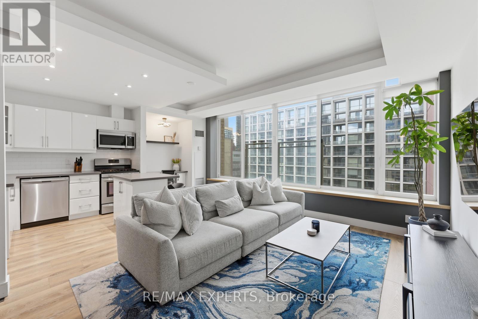 MLS® listing #30149557 for sale located at 707 - 50 CAMDEN STREET