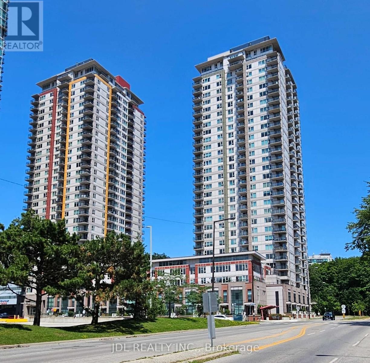 MLS® listing #30149590 for sale located at 3307 - 190 BOROUGH DRIVE