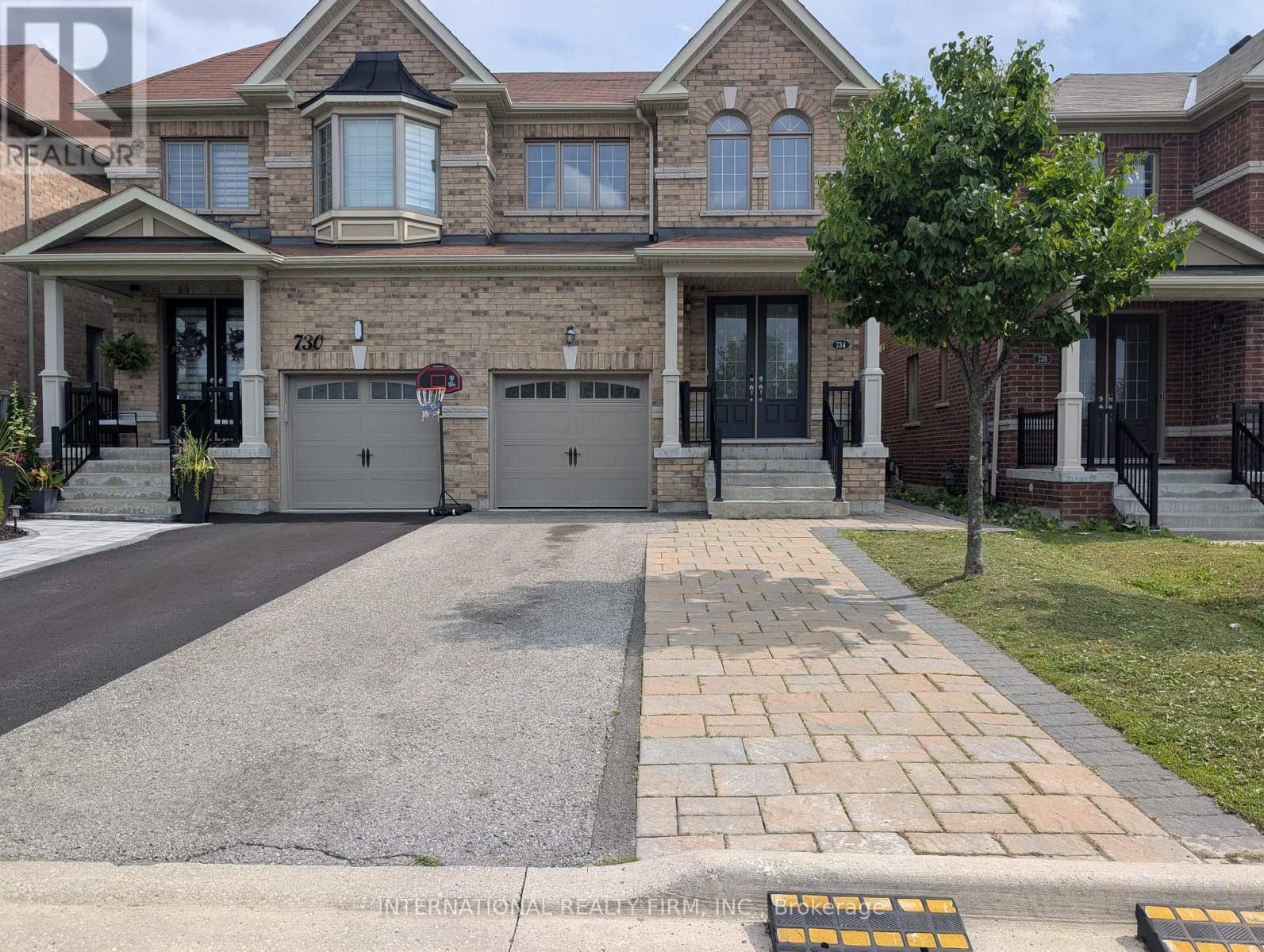 MLS® listing #30149596 for sale located at #MAIN - 734 YARFIELD CRESCENT