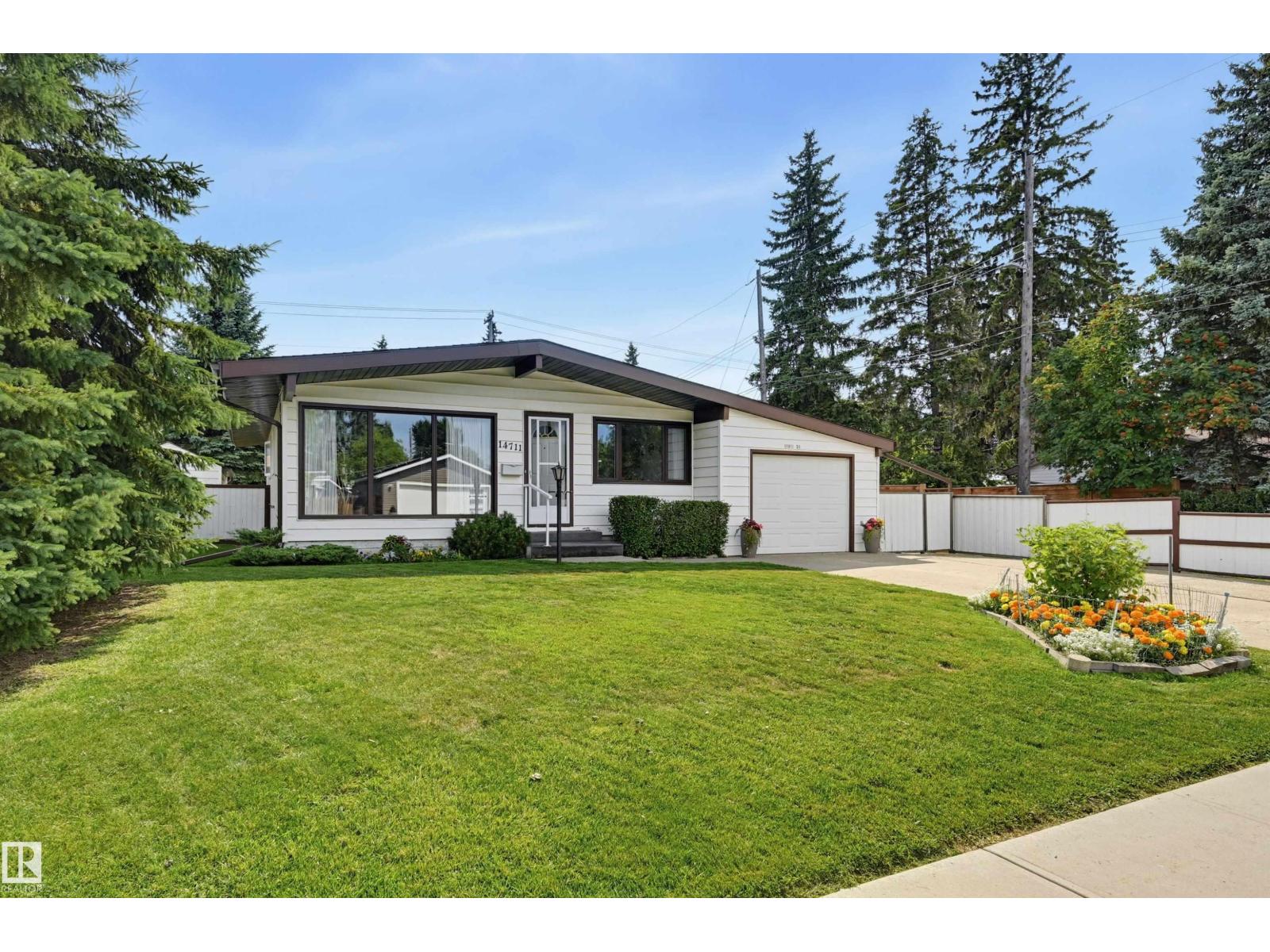 MLS® listing #30149610 for sale located at 14711 82 AV NW