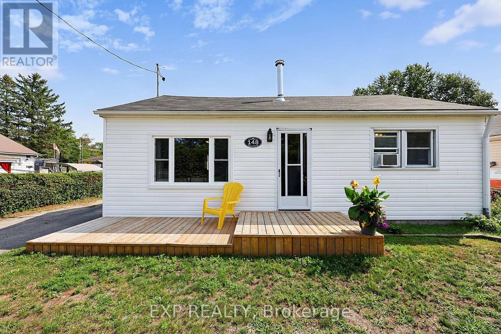 MLS® listing #30149946 for sale located at 148 QUEEN STREET