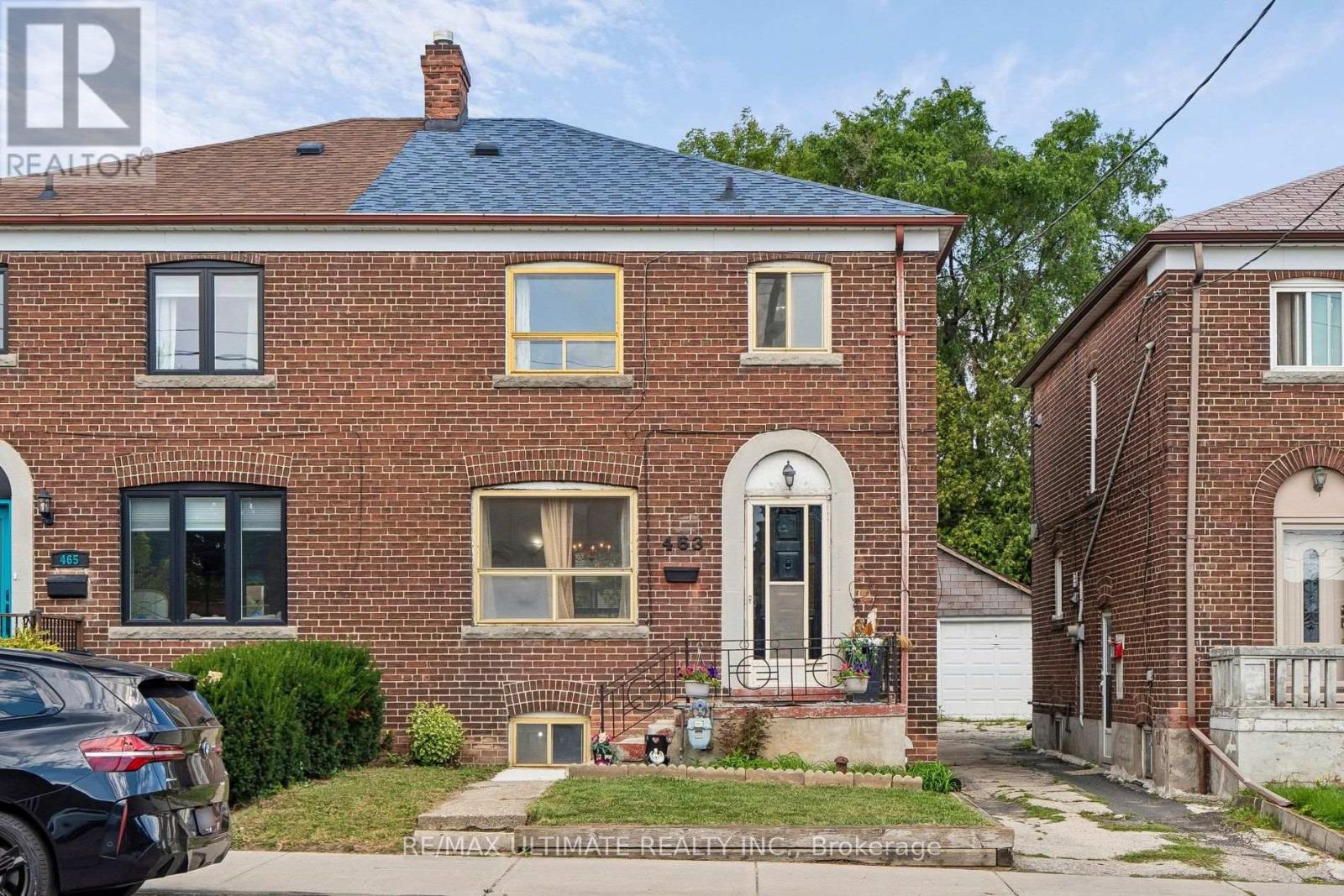MLS® listing #30151301 for sale located at 463 OAKWOOD AVENUE