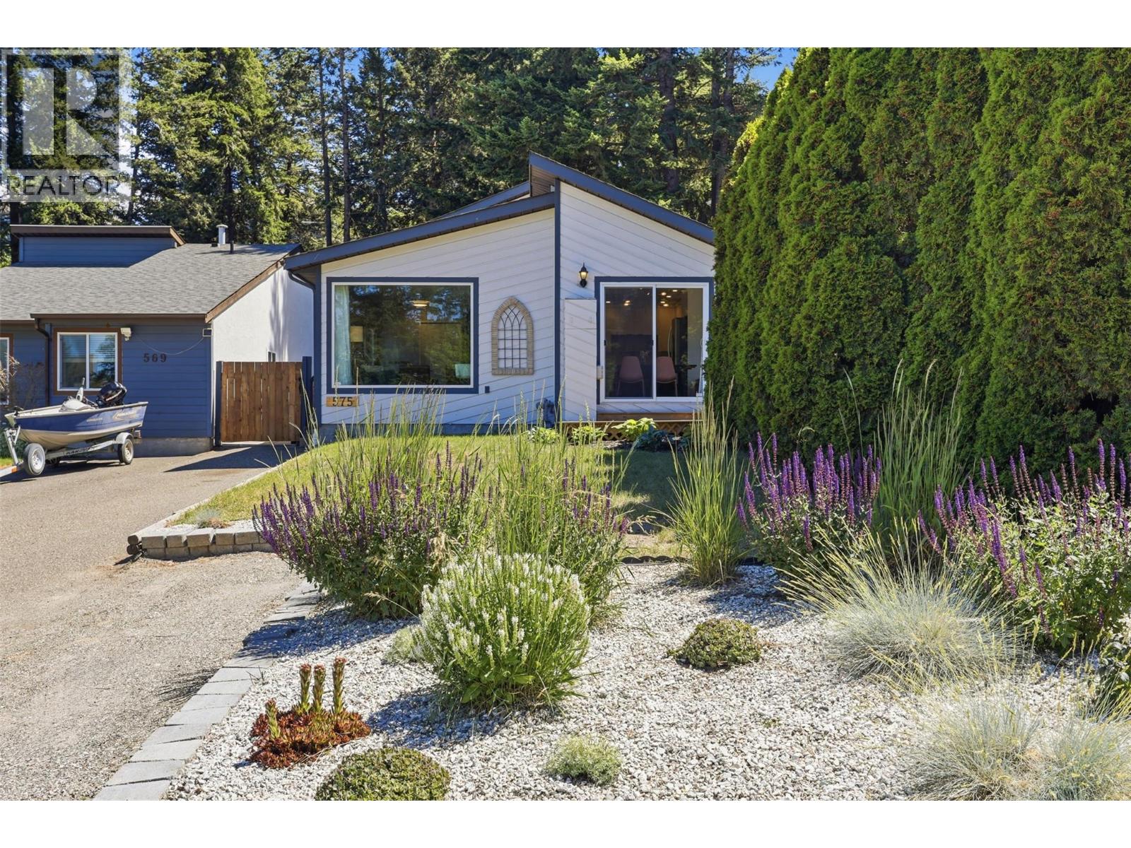 MLS® listing #30151832 for sale located at 575 GLENEAGLES Drive