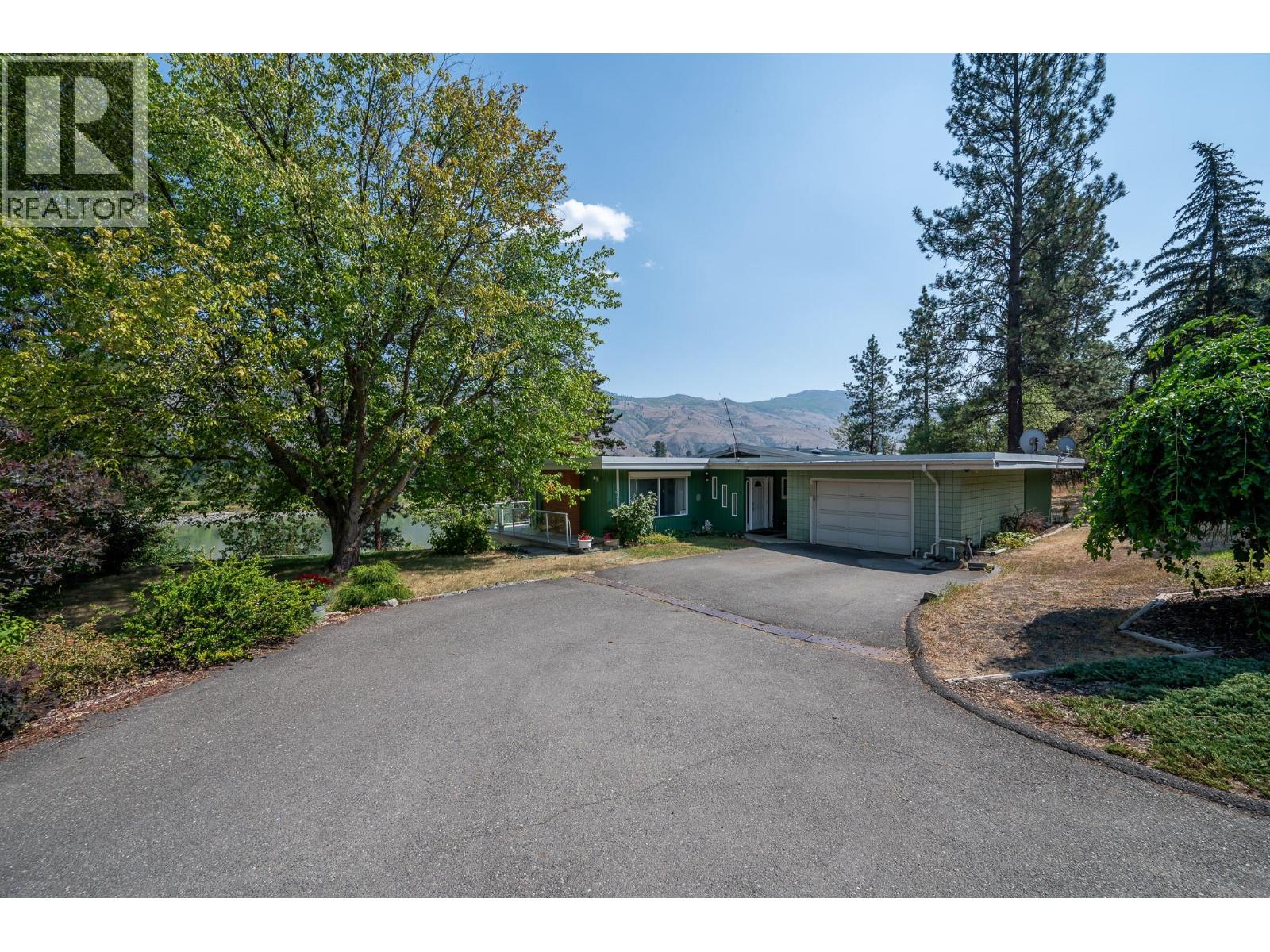 MLS® listing #30152237 for sale located at 4707 Westsyde Road