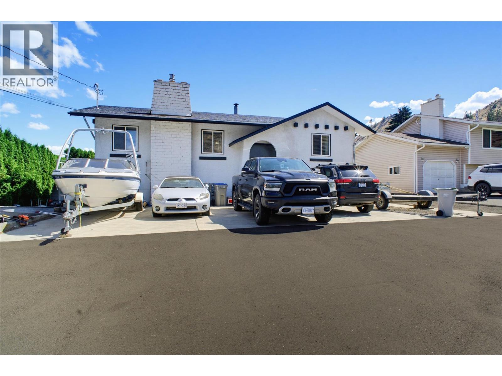 MLS® listing #30153187 for sale located at 15 KELSO Crescent