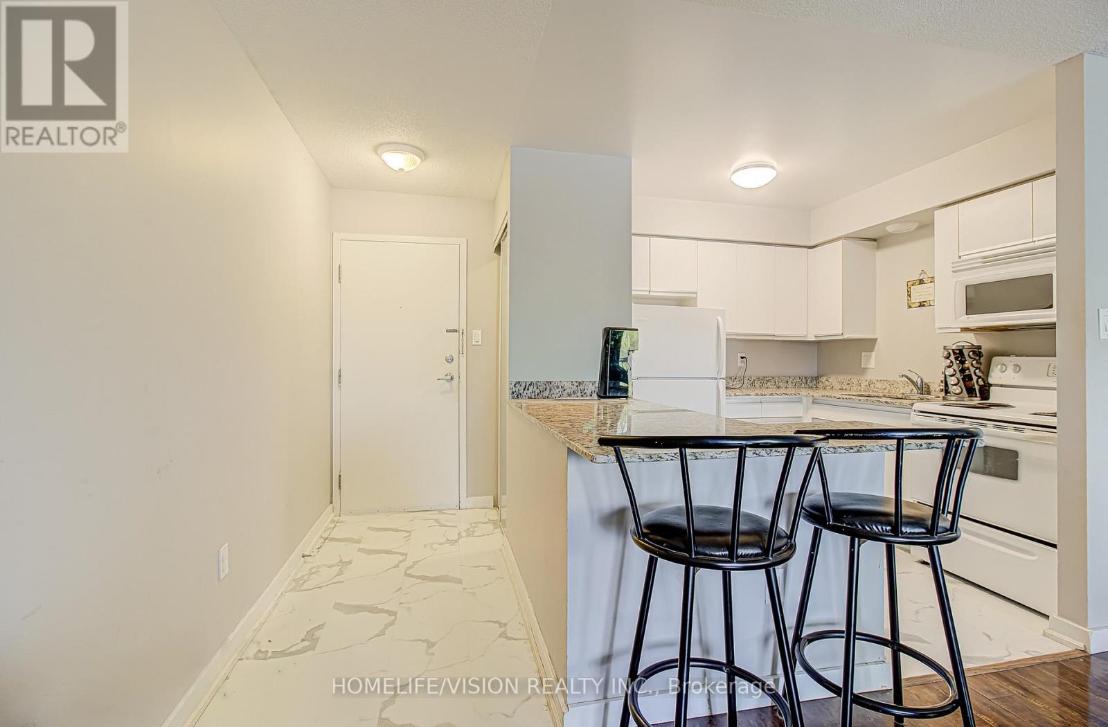 MLS® listing #30154839 for sale located at 310 - 271 EIWO COURT