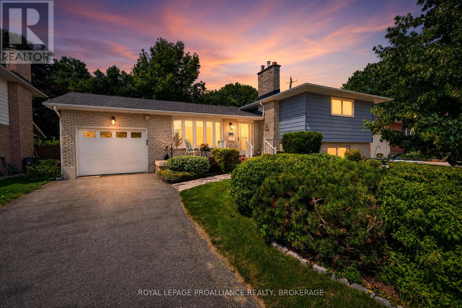 MLS® listing #30155277 for sale located at 379 GLEN CASTLE ROAD
