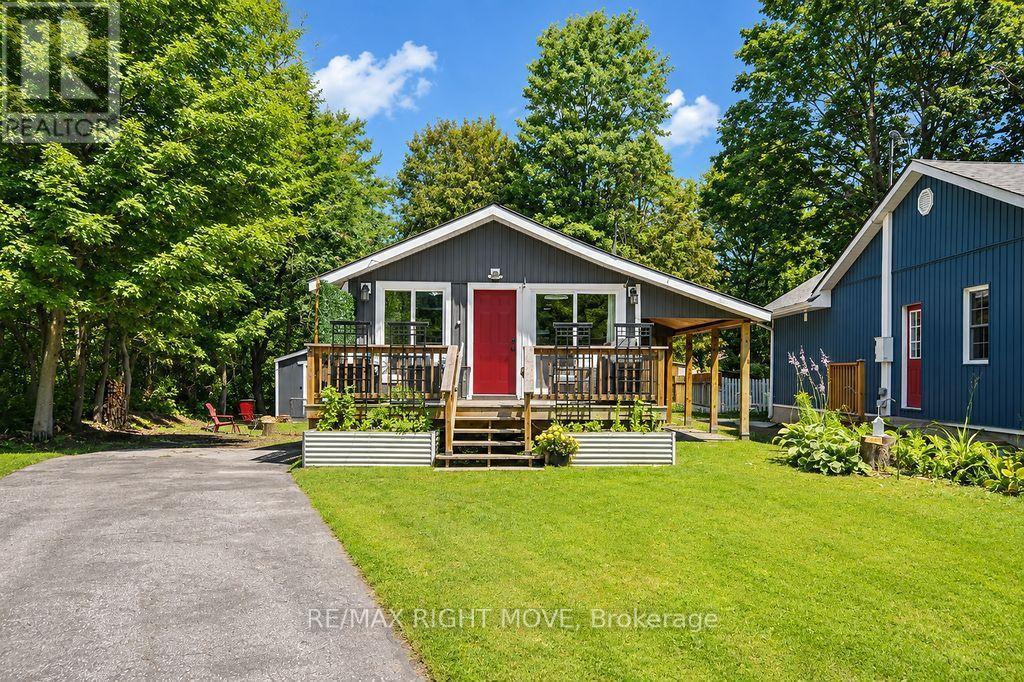 MLS® listing #30155359 for sale located at 3301 PLEASANT ROAD