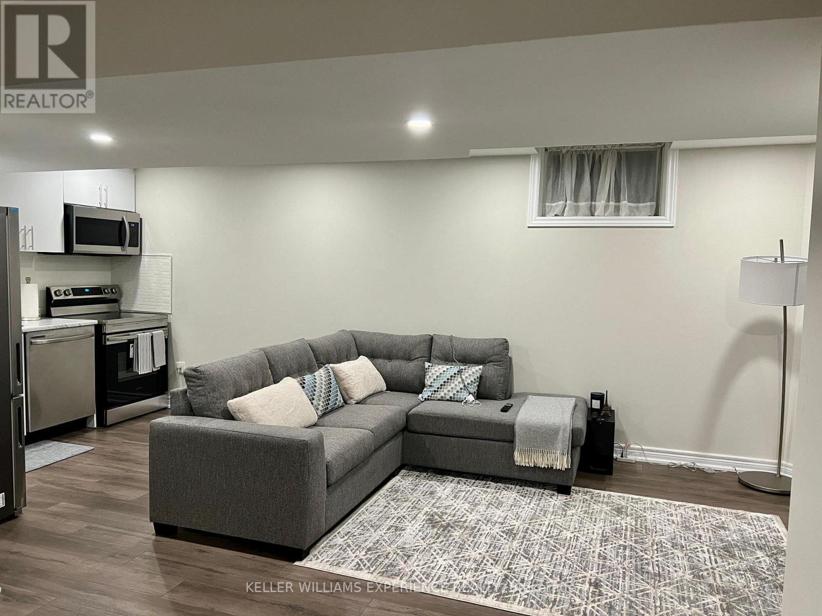 MLS® listing #30155361 for sale located at 8 GRACE CRESCENT