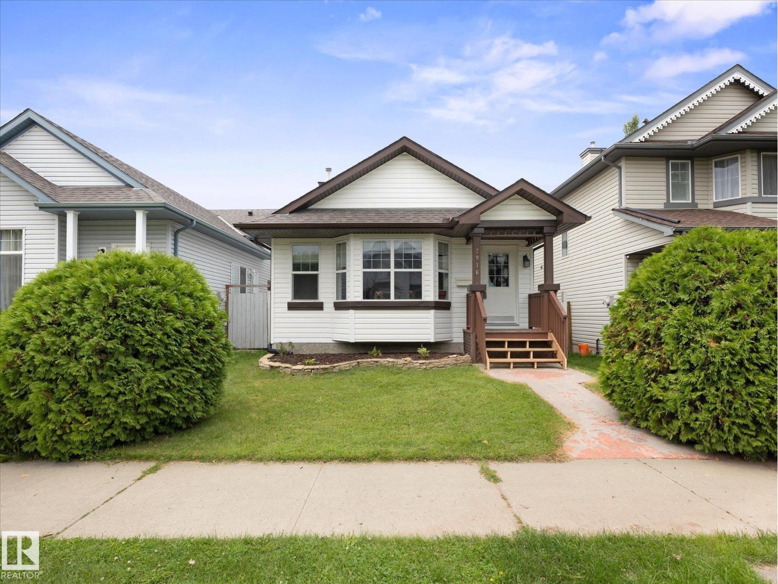 MLS® listing #30155467 for sale located at 2916 31 ST NW