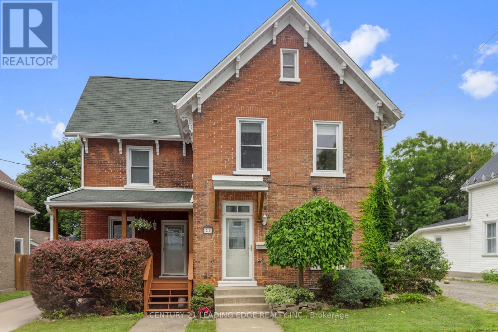MLS® listing #30156016 for sale located at 21 GEORGINA STREET