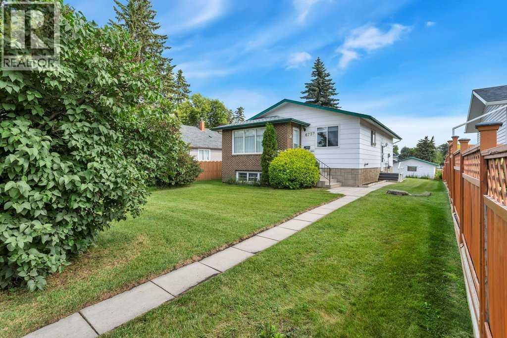 MLS® listing #30156085 for sale located at 6739 59th Avenue