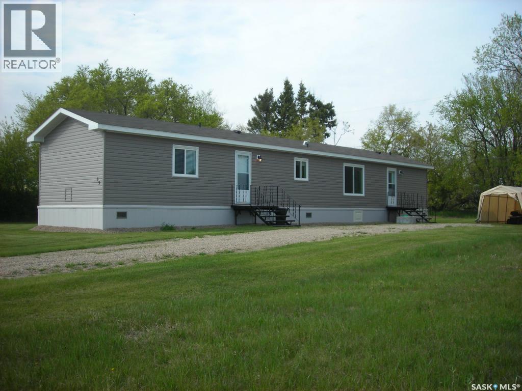 MLS® listing #30156737 for sale located at 69 Railway AVENUE