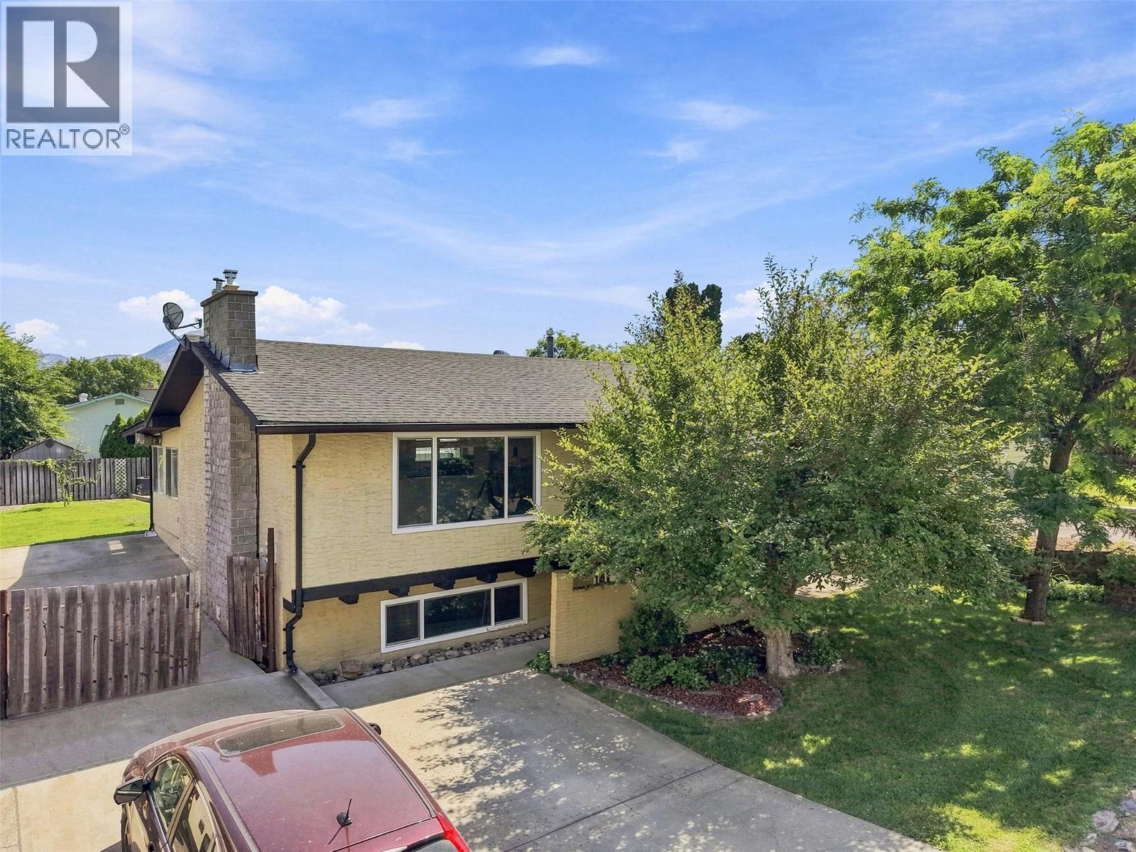 MLS® listing #30157924 for sale located at 1594 Griffin Terrace