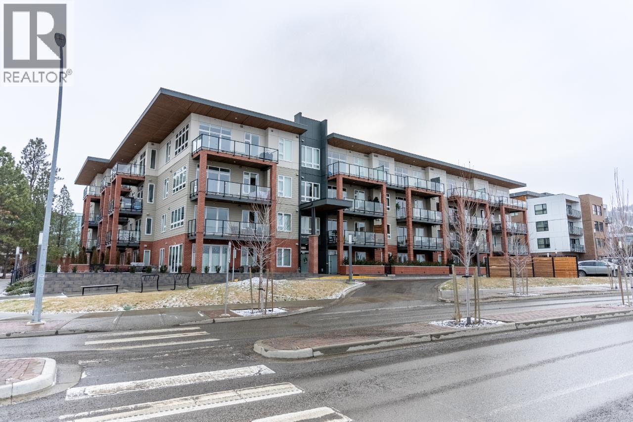 MLS® listing #30158488 for sale located at 885 University Drive Unit# 204