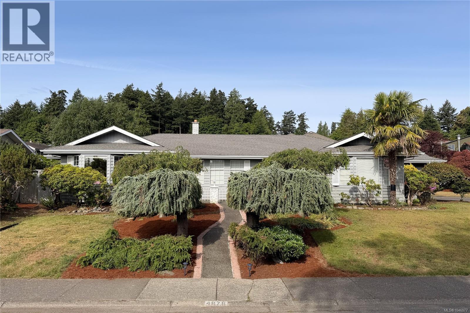 MLS® listing #30159123 for sale located at 4878 Sea Ridge Dr