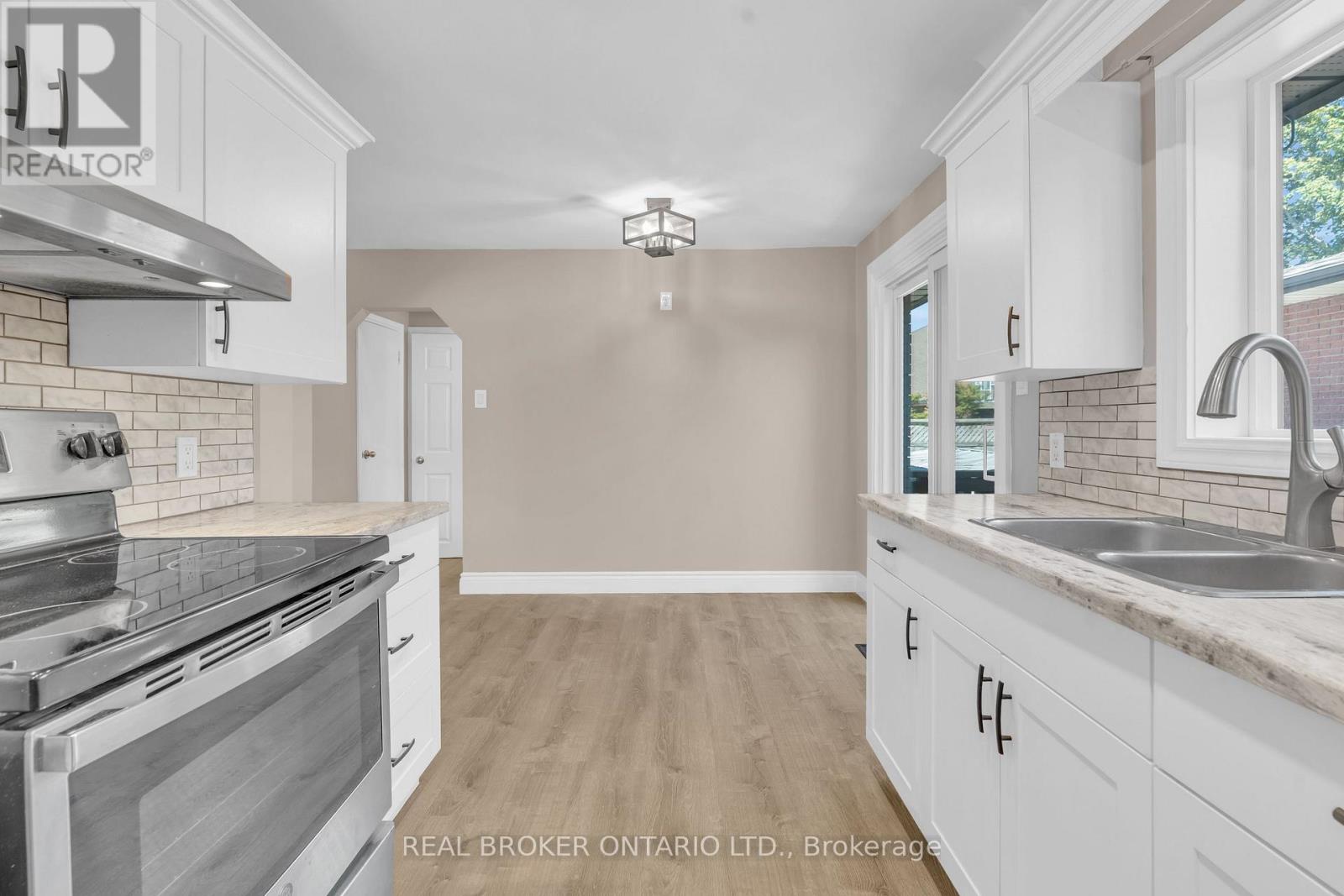 MLS® listing #30159573 for sale located at A - 301 FRANKLIN STREET N