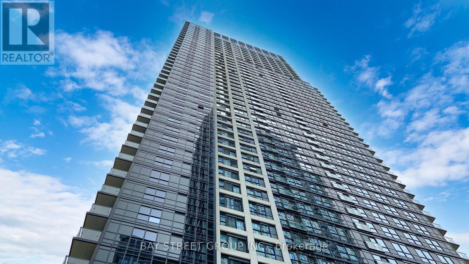 MLS® listing #30159988 for sale located at 4032 - 5 MABELLE AVENUE