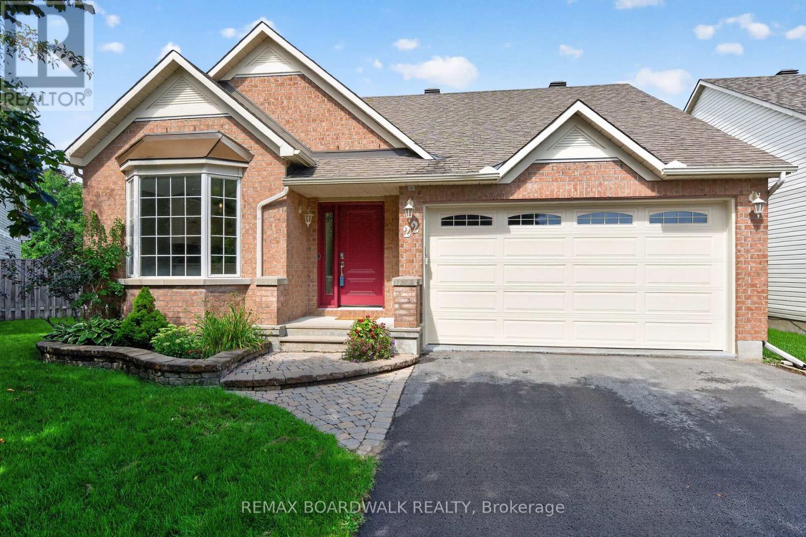 MLS® listing #30160149 for sale located at 22 BURNSTEAD CRESCENT
