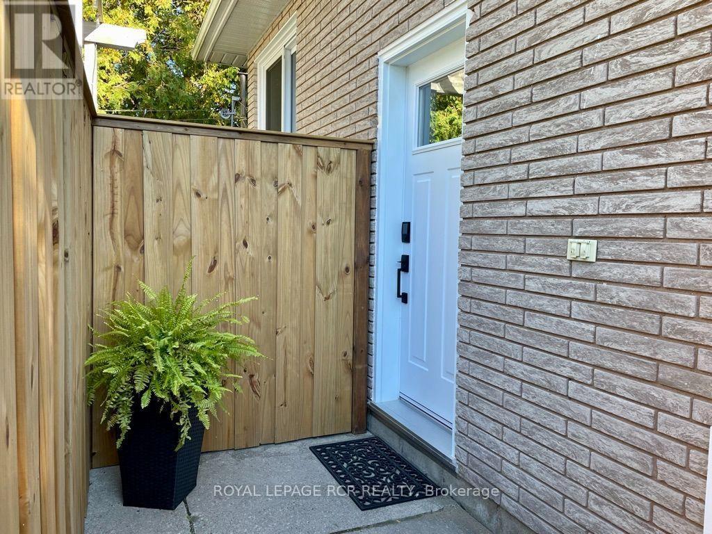 MLS® listing #30160264 for sale located at 18 WATTS CRESCENT