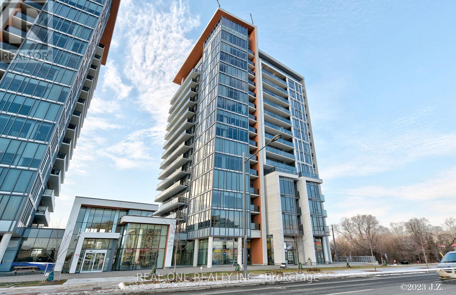 MLS® listing #30161394 for sale located at 1109A - 9608 YONGE STREET