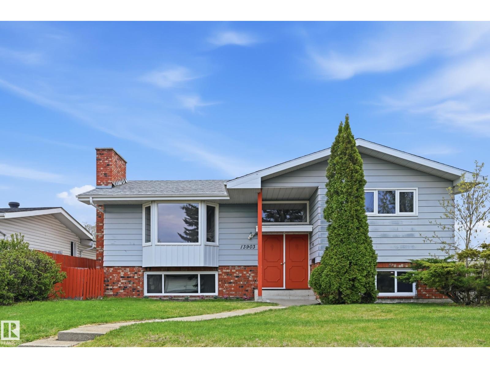 MLS® listing #30161459 for sale located at 13903 87 ST NW