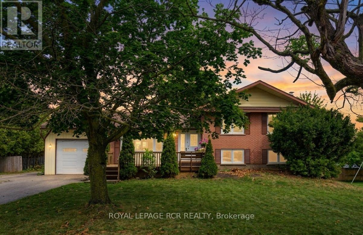MLS® listing #30161484 for sale located at 704 OWEN SOUND STREET