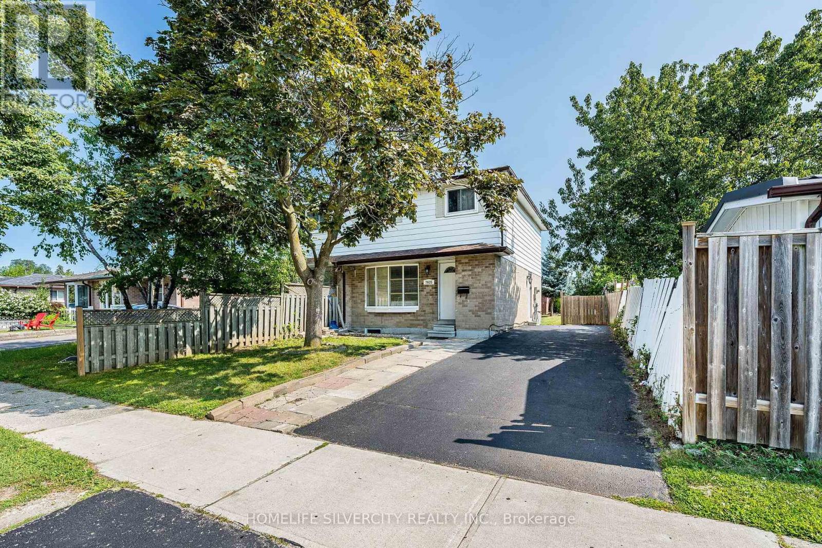 MLS® listing #30161705 for sale located at 7635 ANAKA DRIVE