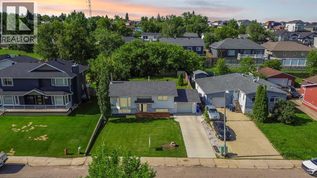 MLS® listing #30161750 for sale located at 525 Beacon Hill Drive